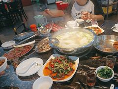 -牛一煲美食(江高店)
