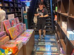 -钟书阁(松江泰晤士小镇店)