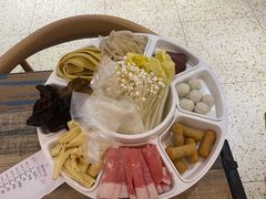 火锅涮菜-鸡遇虾煲干锅火锅(小寨金莎店)