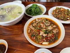 -茅屋大酒店
