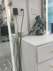 -水灵珑美容造型中心