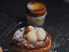 荔枝丹麦酥-Keong Saik Bakery