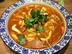 -临界音乐酒馆·小龙虾·江湖菜(华熙LIVE·鱼洞店)