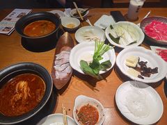 -呷哺呷哺(融创茂店)