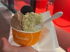 -VENCHI 闻绮(上海佛罗伦萨小镇店)