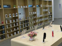 -华为授权体验店(中山公园来福士)
