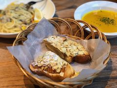 杏仁羊角-麦田工坊(月湖店)