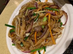炒牛河-正哥点心(鸿安花园店)