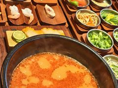 -银米·云南传统过桥米线(双廊黑金冠店)
