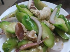 胜瓜炒鱿鱼-美食店(华贵路店)