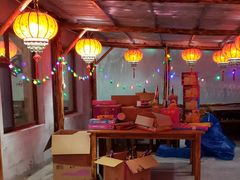 大堂-果松木炭酸菜铜火锅·外婆参鸡汤