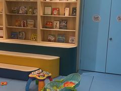 -蓝旗亲子游泳(范湖万达广场店)