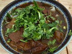 -牛师傅牛肉面(尚隆路店)