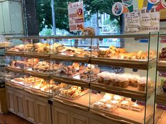 面包甜点陈列柜-新侨三宝乐面包店(崇文门店)