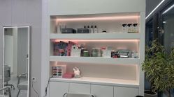-PE SALON