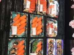 -盒马鲜生(财富中心店)