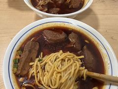 -易毛特色牛肉面(解放碑步行街店)