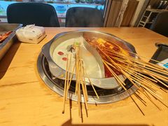 -牛串门串串香(东直门簋街总店)