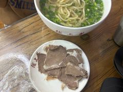 -陇上全荟兰州传统牛肉面(延吉路店)