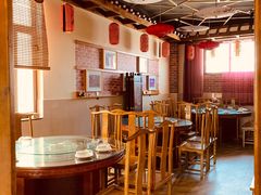 大堂-东来菜馆•手抓海鲜家常菜•海鲜锅贴(鸽子窝店)
