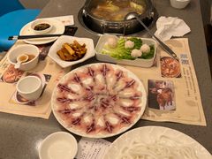 -郑猛记石岐鸽主题餐厅(长江店)