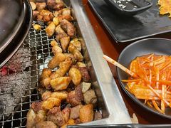 梅花肉-肉甲韩国木炭烤肉(新壹街1店)