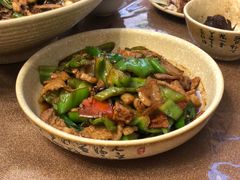 尖椒牛肉-75幢私房菜馆