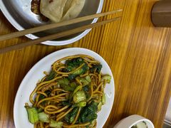 -黄阿姨锅贴大王(万航渡路店)