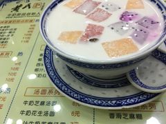 杂果西米-黄氏许牛奶甜品(台山石花广场店)