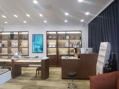 -三目眼镜·蔡司视觉合作店(青浦宝龙店)