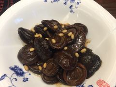 -满江红四季餐厅 · 国家五钻级酒家(新纪元大酒店店)