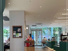 -星巴克臻选(上海淮海百盛购物中心店)