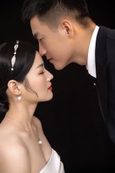 点击看大图 -挪娅婚纱摄影皇家会所