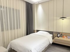 -雲宜贵宾舍酒店(深圳龙东地铁站店)