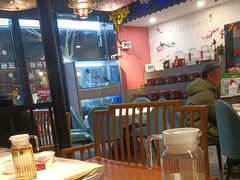 -老街烧烤大排档·地道湖北菜·龙虾馆(汉口火车站店)