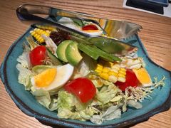 牛油果野菜沙拉-本源食集 日式烧肉·炉端烧(东海缤纷店)