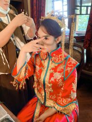 点击看大图 -伯瓷皇后婚纱艺术空间
