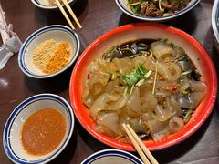 东北香汁拉皮-递酒烤场(湛江路店)