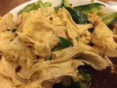 -三鞭一花·独一处·元英砂锅(海光寺店)