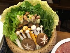 -小天鹅火锅·一线江景洪鼎旗舰店(洪崖洞店)
