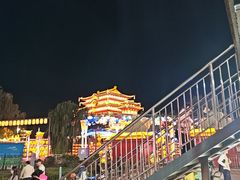 -淄博花灯齐彩城