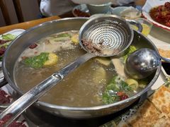-乡土黄·鲜牛肉火锅·小龙虾(兴业街店)
