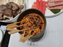 -红鼎豆捞·非遗鲍皇汤火锅(宝丰路店)