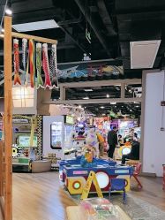 -卡通尼乐园(新达汇三林店)