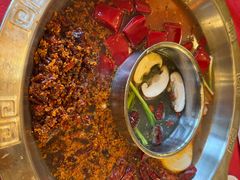 -山城年华老火锅(玉林店)