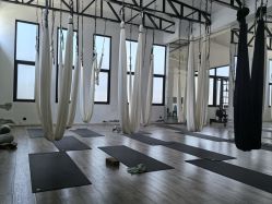 -无界瑜伽普拉提