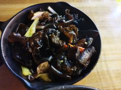 -去吃小龙虾·江湖菜·烧烤(南滨路店)