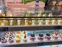 -罗森尼娜(德思勤店)