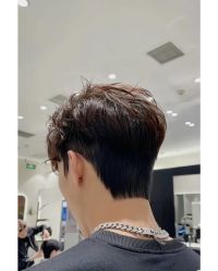 -首脑美发沙龙