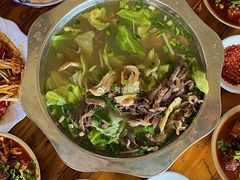 -谢老五跷脚牛肉·非遗传承店